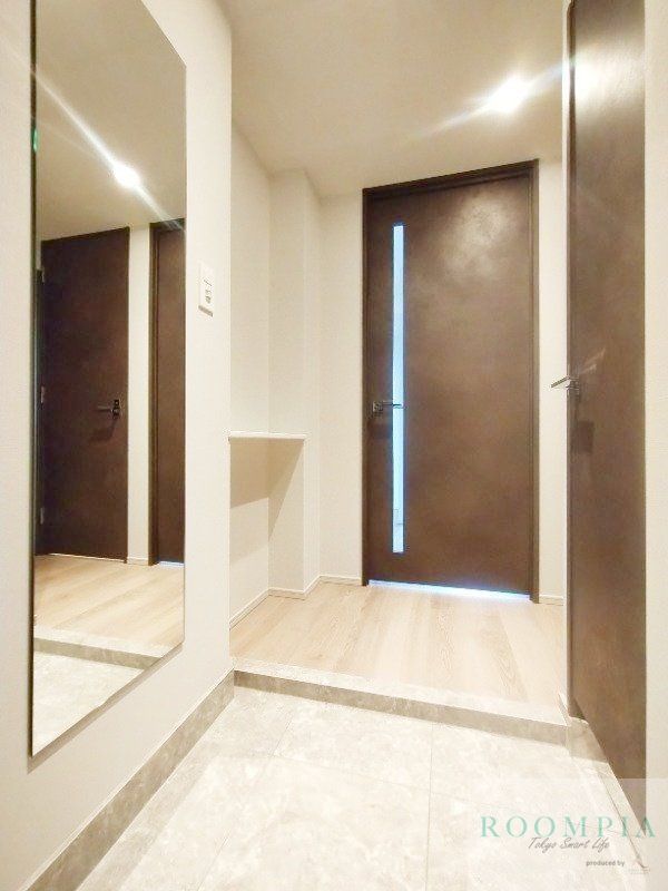 玄関　物件画像