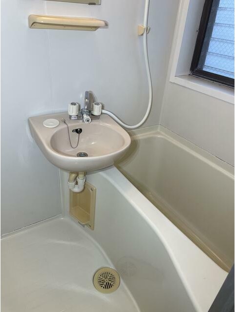 バス・シャワールーム　日々の疲れを癒すお風呂です♪