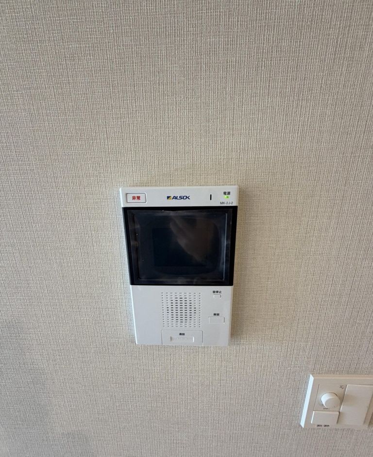 セキュリティ　別部屋反転写真