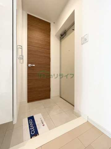 玄関　コンフォリア神田神保町