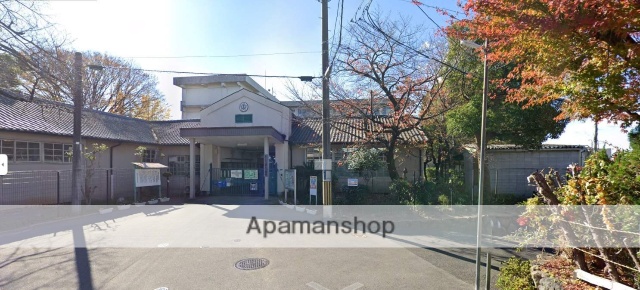 小学校　寝屋川市立小学校第五小学校（小学校）まで967m