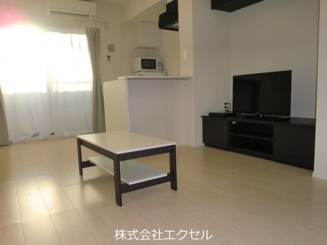 居室・リビング　家具家電付きです。