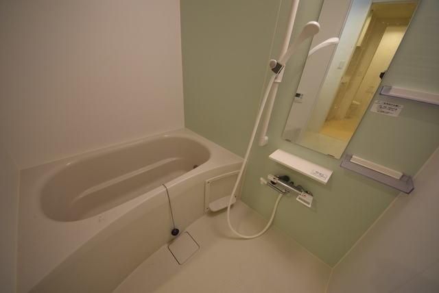 バス・シャワールーム　★人気のバス・トイレ別です★