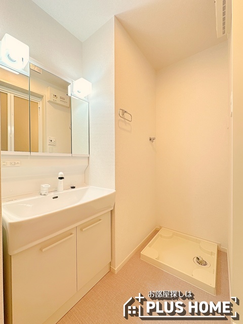 洗面設備　類似写真