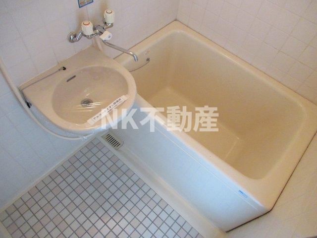 バス・シャワールーム　日々の暮らしに欠かせないお風呂です