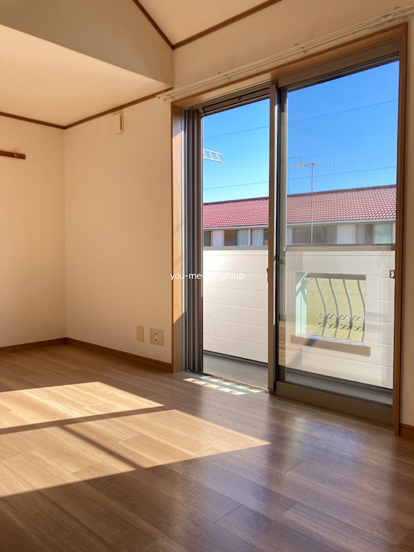 居室・リビング　日当たり良好です