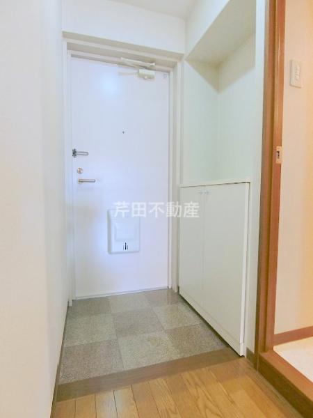 玄関　別のお部屋の写真です。現状優先。