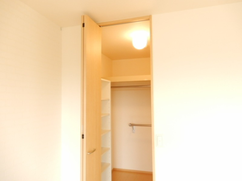 収納　図面と現状に相違がある場合には現状を優先