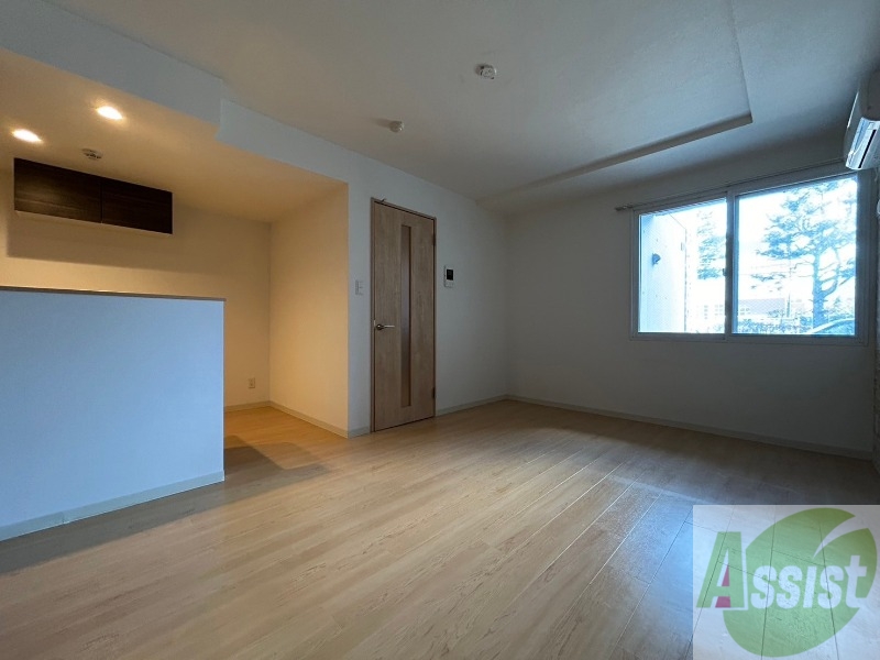 居室・リビング　広くてきれいなリビングです！快適に過ごせそうですね。