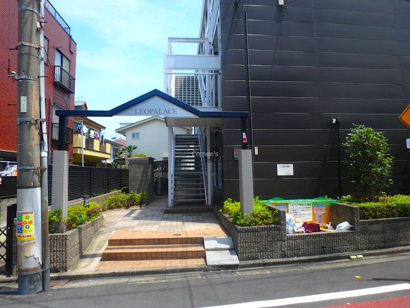 エントランス　エントランス