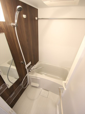 バス・シャワールーム　浴室乾燥機付のUB