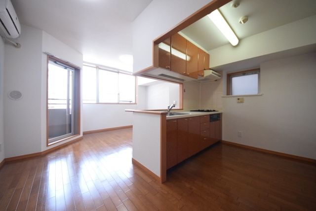 居室・リビング　☆内見のご予約はタウンハウジング八王子店まで☆