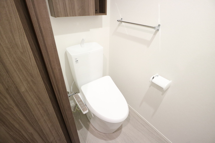 トイレ　温水洗浄暖房便座