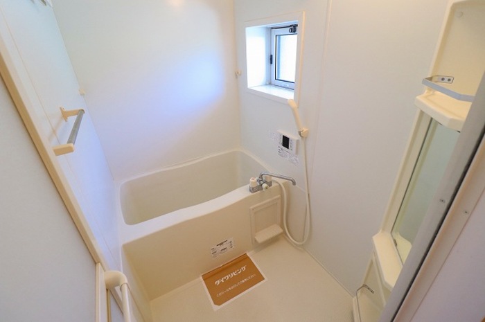 バス・シャワールーム　きれいなお風呂です