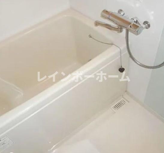 バス・シャワールーム　※別部屋参考写真