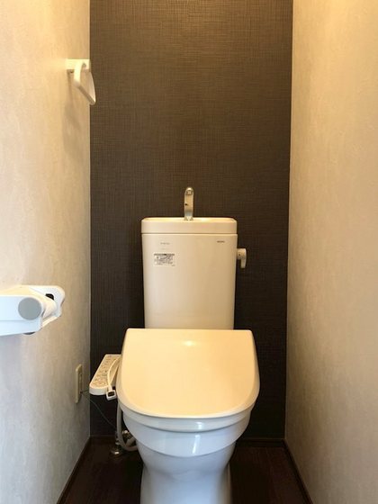 トイレ　※他号室の写真です