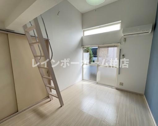 居室・リビング　ゆったり過ごせる居間です