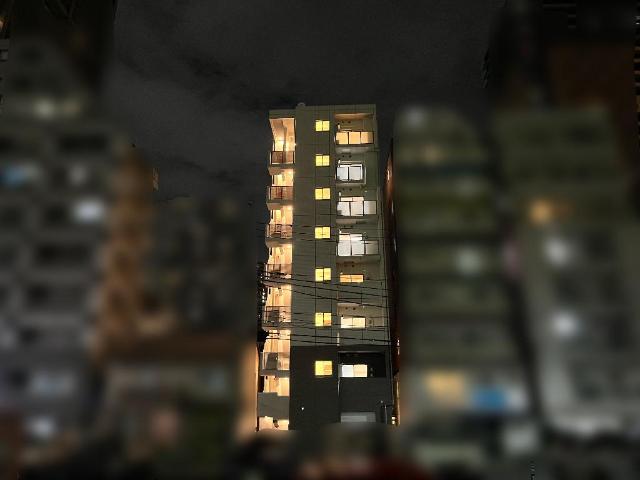 建物外観　外観写真（夜）