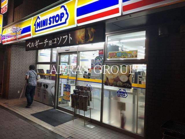 コンビニ　ミニストップ岩本町2丁目店（コンビニ）まで150m