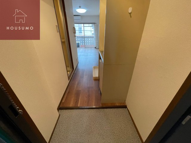 玄関　収納もある玄関です