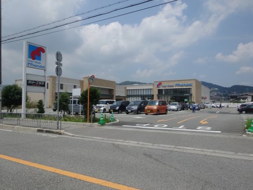 スーパー　（株）万代 南花屋敷店（スーパー）まで1233m