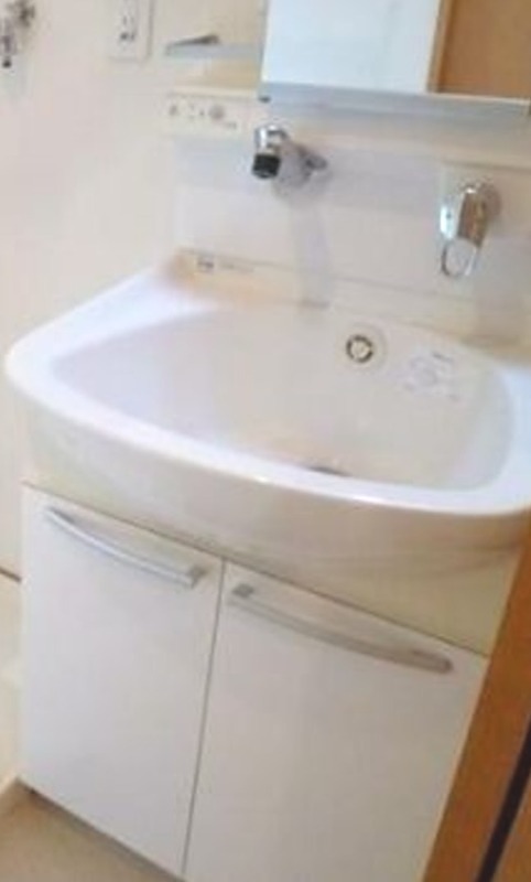 洗面設備　※同仕様写真含む