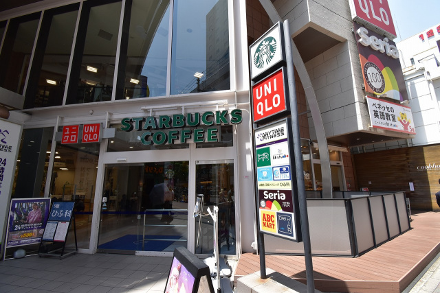 ショッピングセンター　江坂オッツ（ショッピングセンター）まで222m