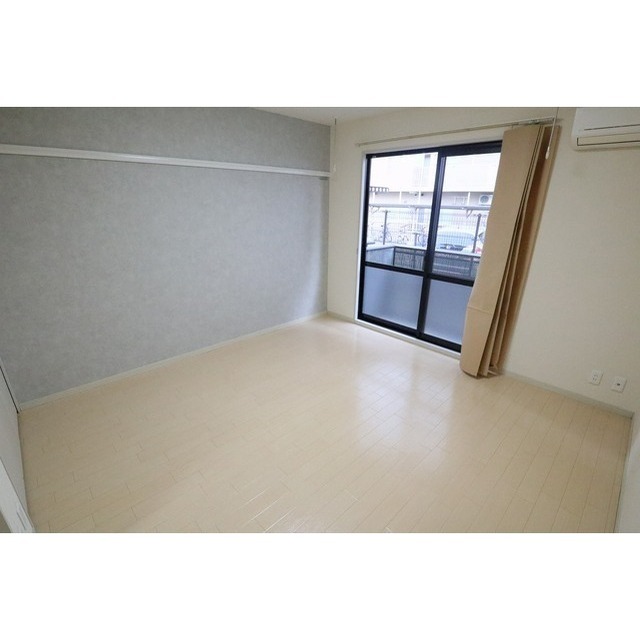 居室・リビング　室内設備変更前の画像です