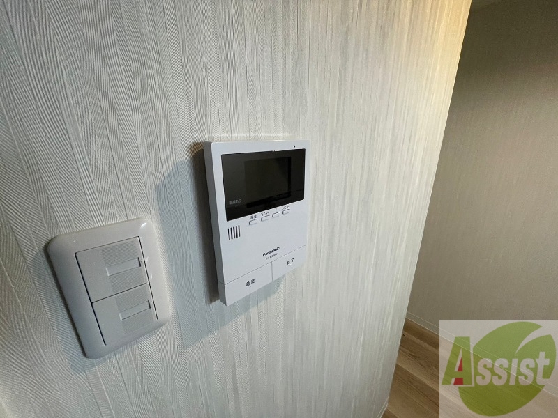 セキュリティ　ＴＶモニター付インターホンです。来客者の顔が見えるので安心！