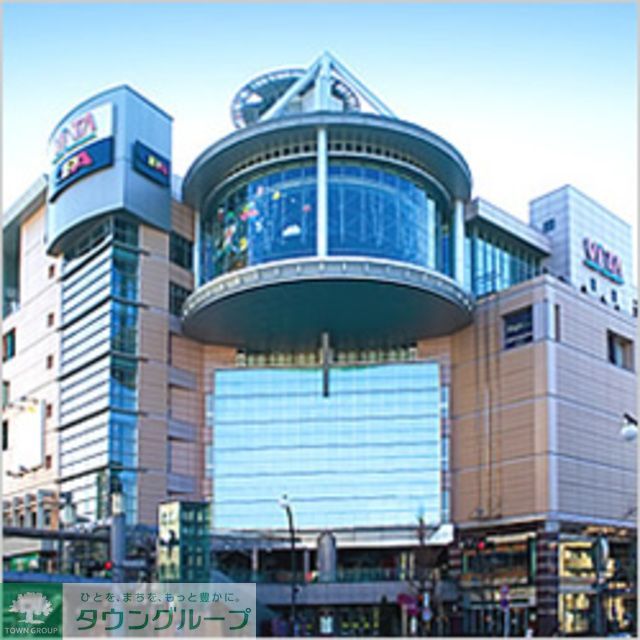 ショッピングセンター　聖蹟桜ヶ丘オーパ（ショッピングセンター）まで460m