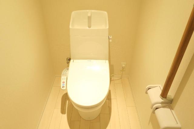トイレ　シャワー付トイレ