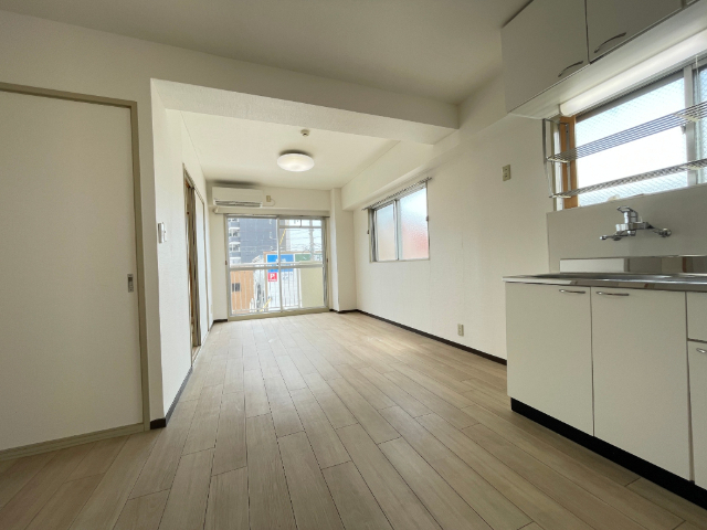 居室・リビング　エアコン付きリビングです。