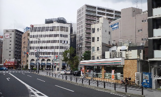 コンビニ　セブン-イレブン 大阪寺田町２丁目店（コンビニ）まで1m