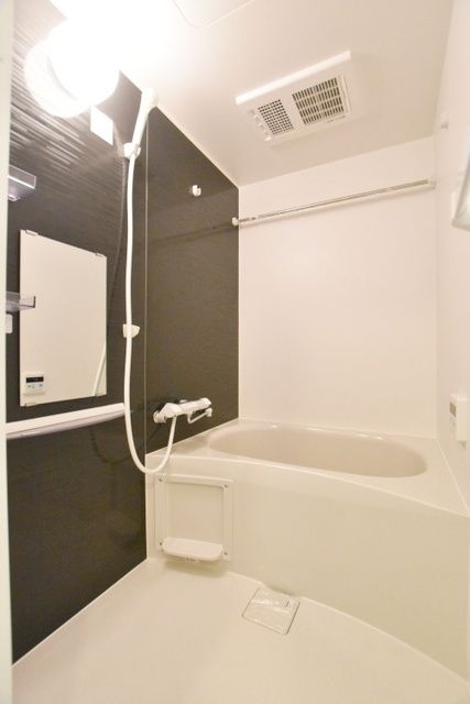 バス・シャワールーム　★★浴室乾燥機付きバスルーム★★