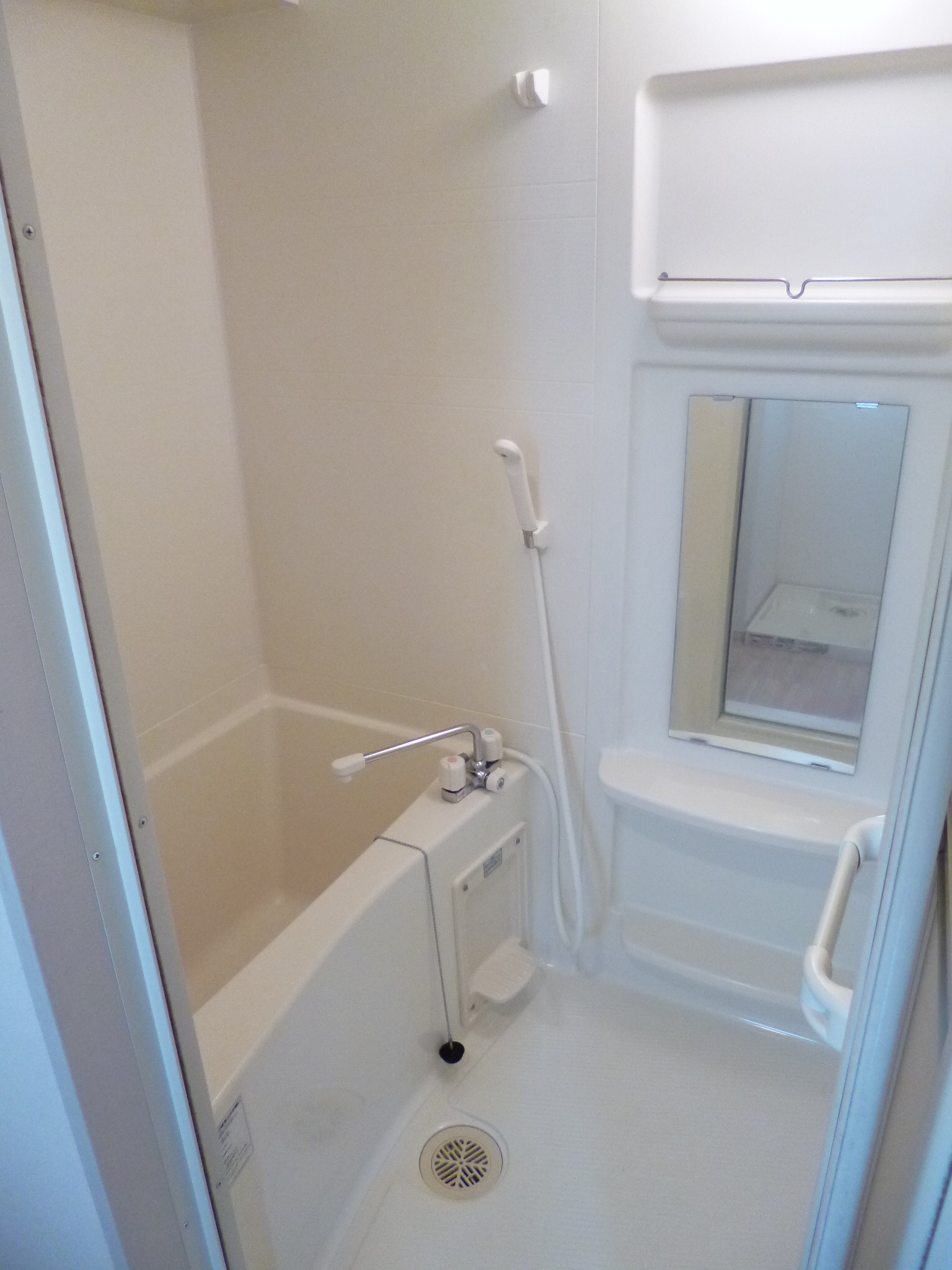 バス・シャワールーム　機能的なお風呂　一日の疲れを癒します