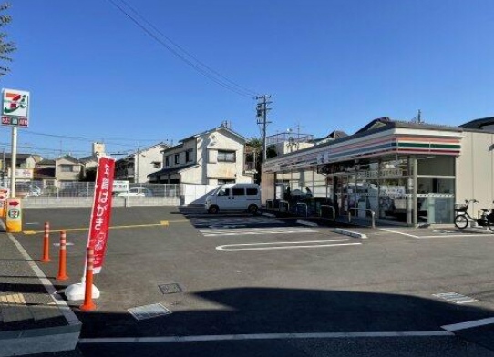 コンビニ　セブンイレブン 神戸泉が丘店（コンビニ）まで656m