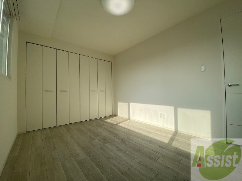 その他部屋・スペース　寝室です。二部屋をどう使うかはあなた次第です！