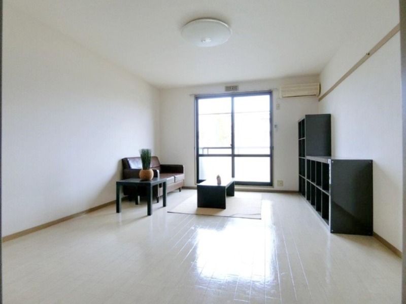 居室・リビング　図面と現状に相違がある場合には現状を優先