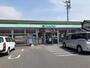 コンビニ　ファミリーマート（コンビニ）まで569m