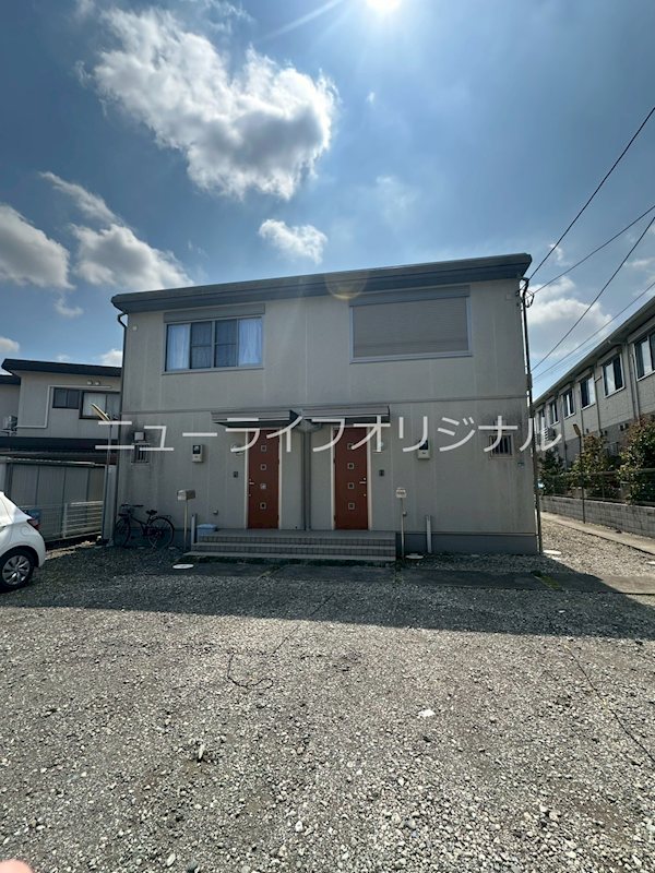 建物外観　シンプルな外観の建物です。