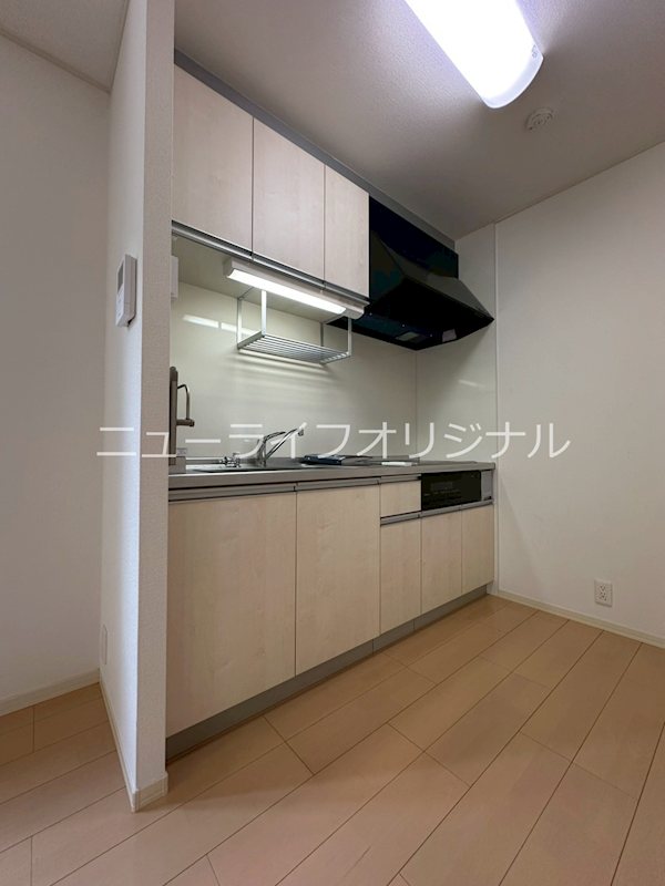キッチン　お手入れがラクチンなIHコンロで料理の時間をもっと楽しく。