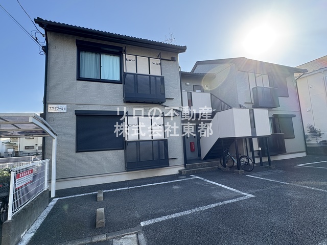 建物外観　周辺は閑静な住宅街ですので落ち着いた住環境です！