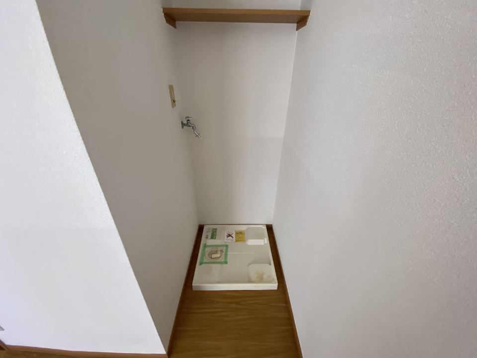 その他設備　室内洗濯機置場です