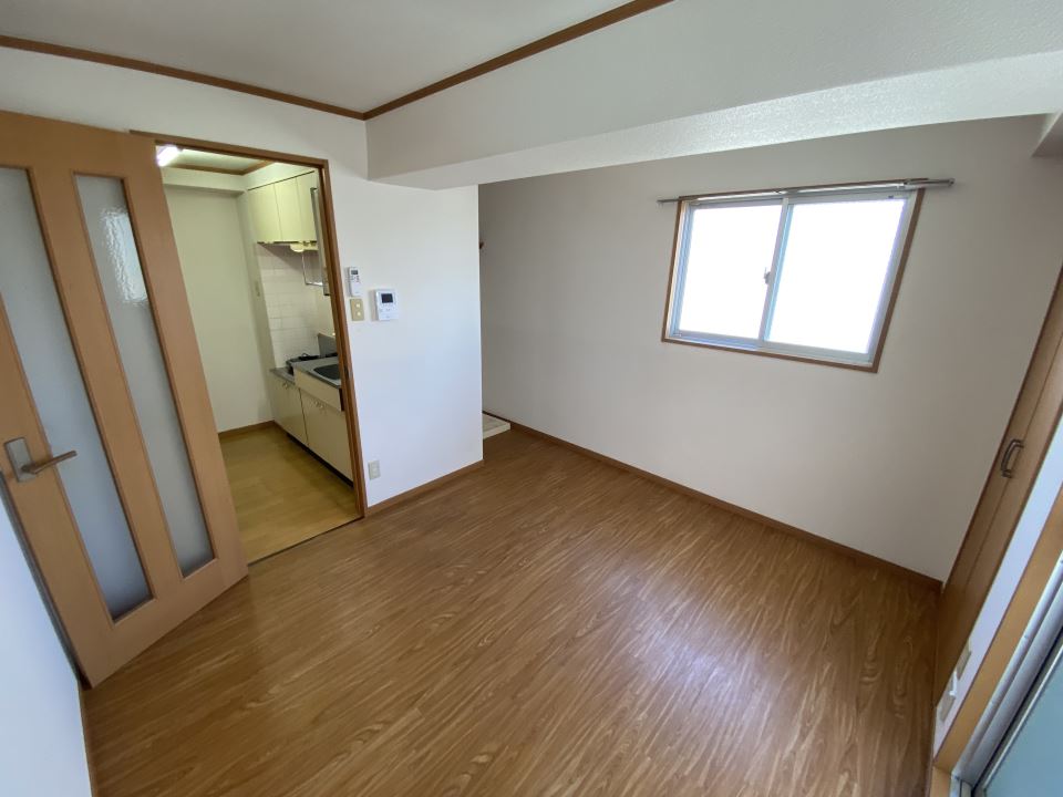 居室・リビング　角部屋ですよ