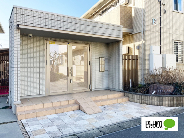 エントランス　Ｅ棟出入口
