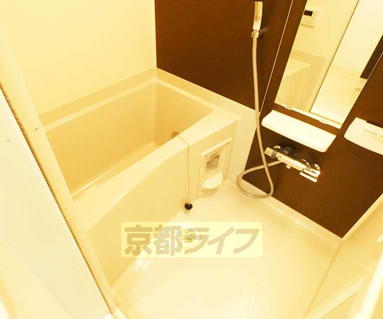 バス・シャワールーム　浴室乾燥機能付きです。