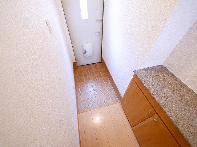 玄関　落ち着いた玄関です