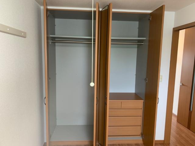 収納　クローゼット