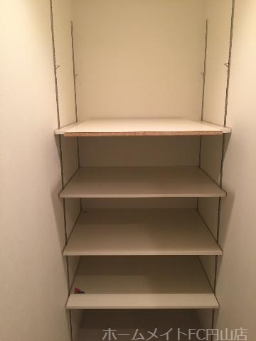 収納　シューズボックス