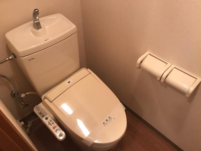トイレ　シャワー付トイレ